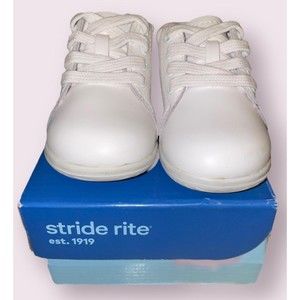 Stride Rite Toddler Elliot Leather Sneaker. 4T. WHITE